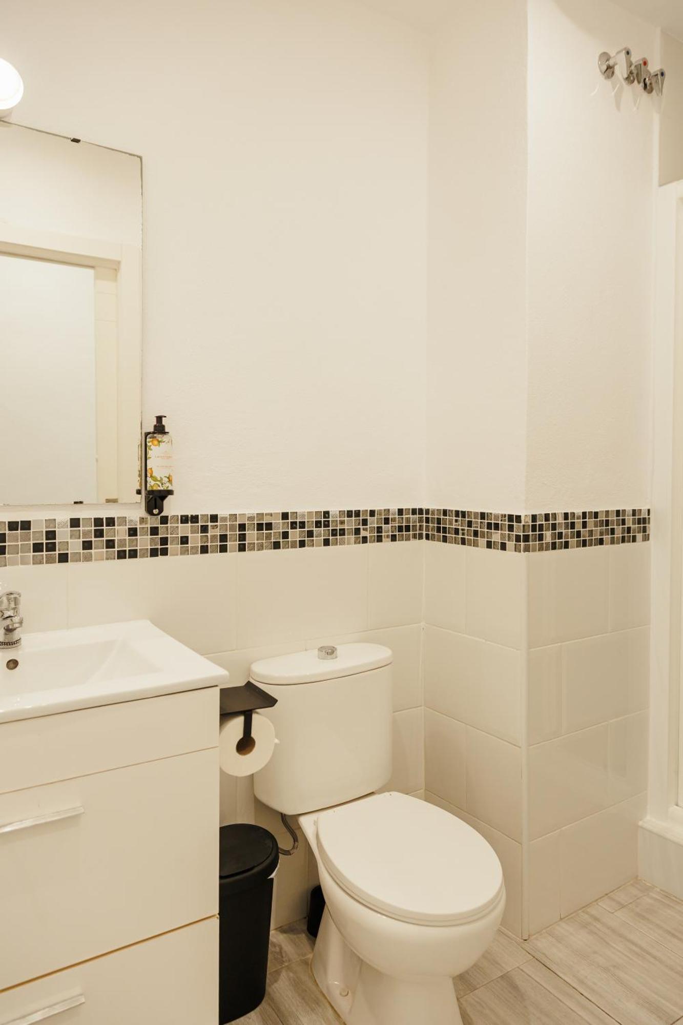 Astuto 21 Suites - Adults Only Jerez de la Frontera Exterior foto